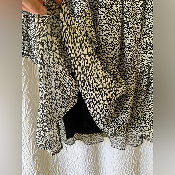 NWOT Tiered Long Sleeve Mini Dress - Picture 4 of 5